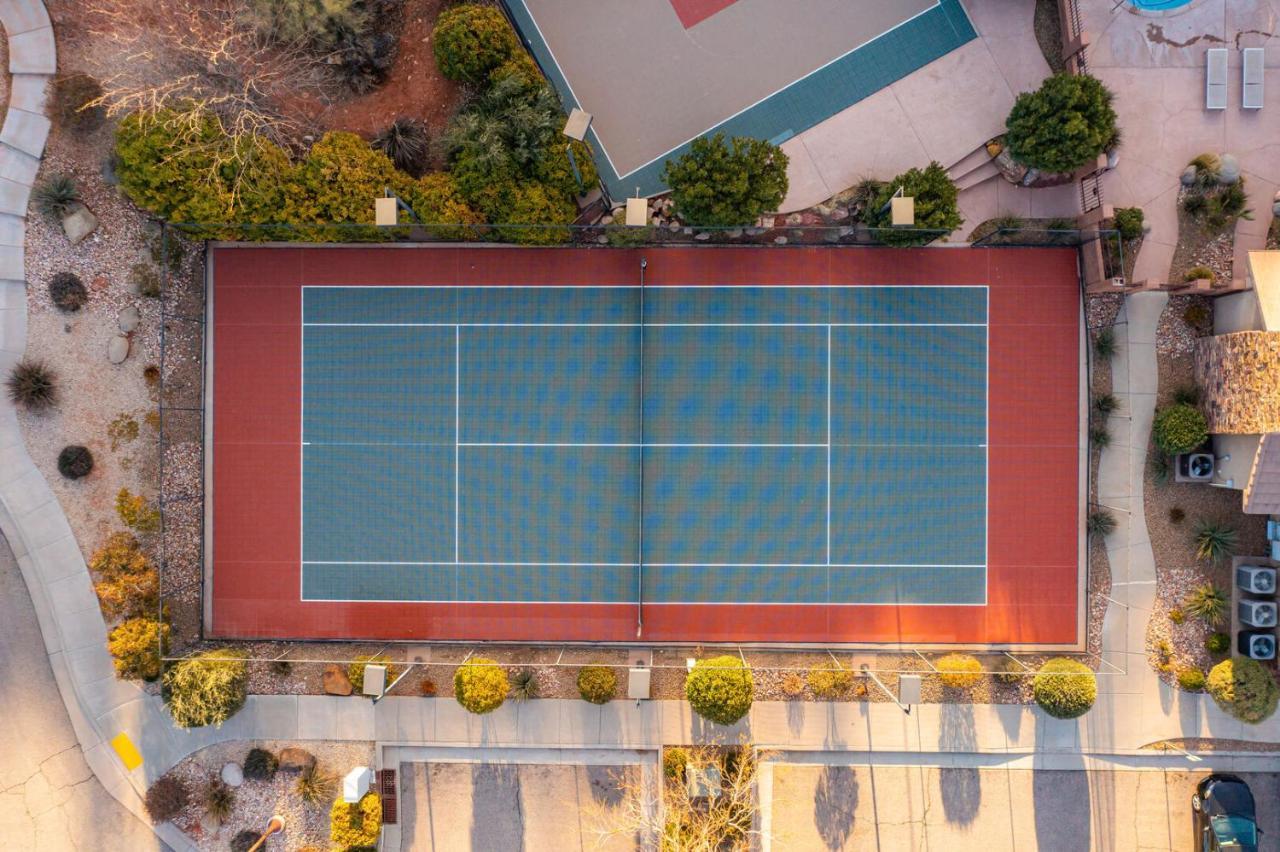 D5-Coral Springs Poolside-Ground Floor 3-Bedroom Hillside View Hurricane Cameră foto